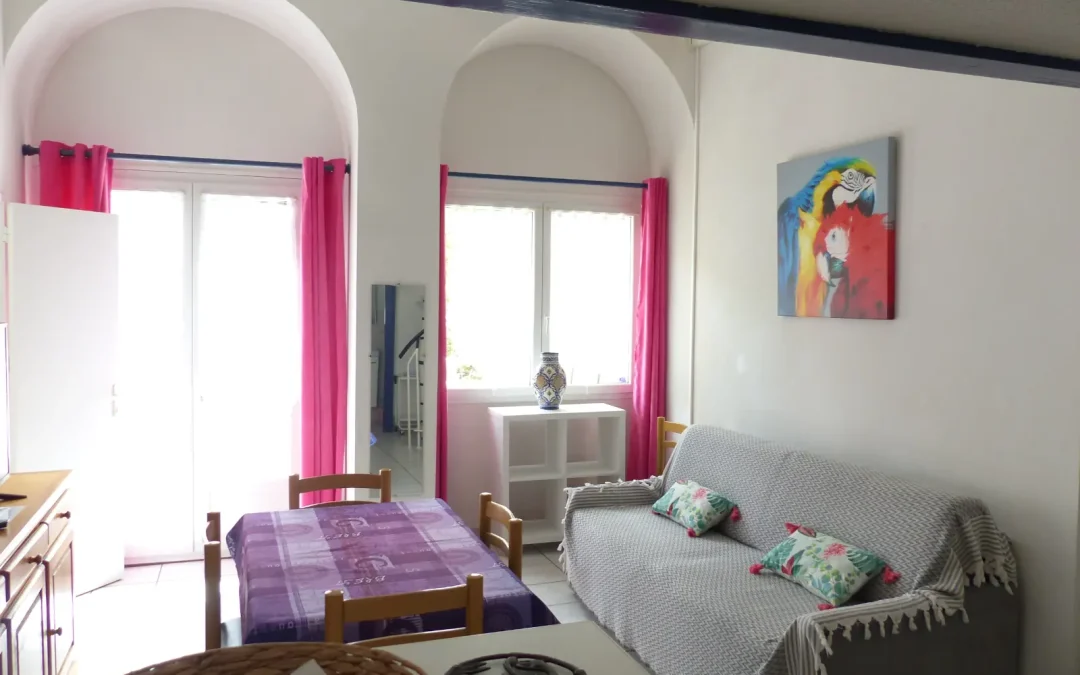 T2 N° 10 avec une grande loggia